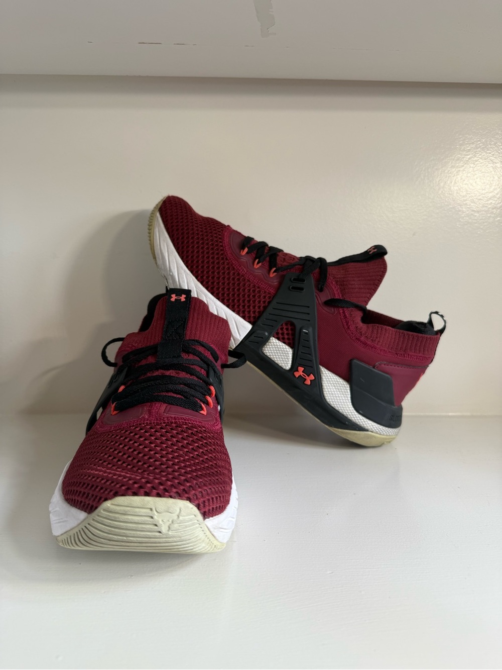 Under Armour Men’s 11.5 Maroon Project Rock Shoes